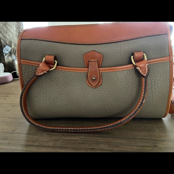 Dooney & Bourke shoulder bag - Picture 5 of 13